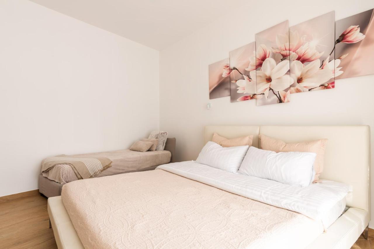 Casa Mia Milano Malpensa Apartment กัลลาราเต ภายนอก รูปภาพ
